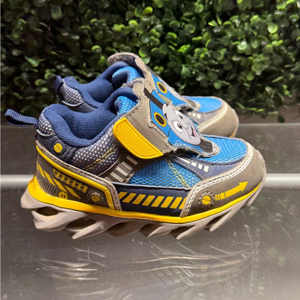 Thomas & Friends Blue and Yellow Kids' Sneakers with Character Face - Picture 4 of 6